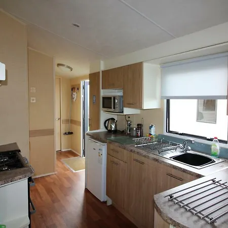 Spacious Open Plan Willerby Rio 2-bedroom Caravan *